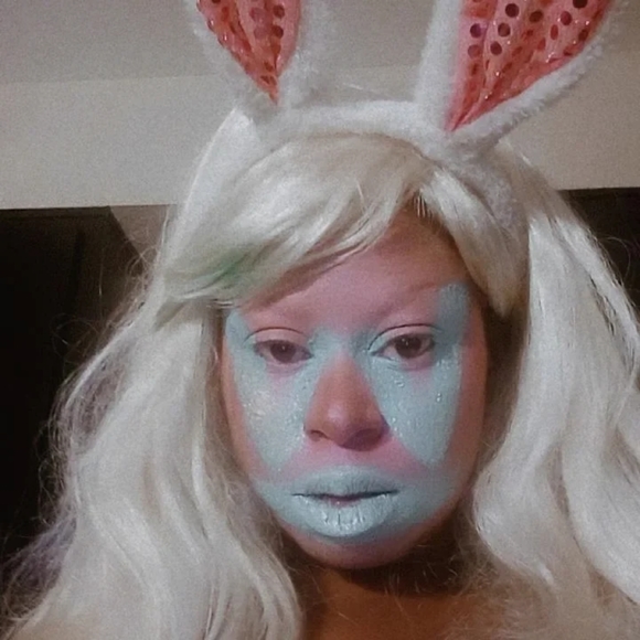 Meet your Posher, Sadeha - Picture 2 of 16